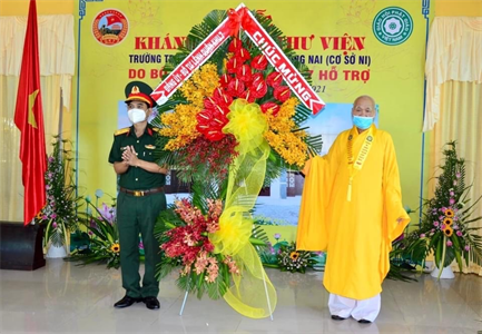 Tỉnh Đồng Nai đẩy mạnh đoàn kết quân - dân vùng Công giáo