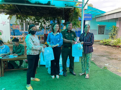 Bộ đội Biên phòng Long An phối hợp tổ chức chương trình “Đồng hành cùng phụ nữ biên cương”