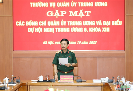 Thường vụ Quân ủy Trung ương gặp mặt các đồng chí Quân ủy Trung ương và đại biểu Quân đội dự Hội nghị Trung ương 6, khóa XIII