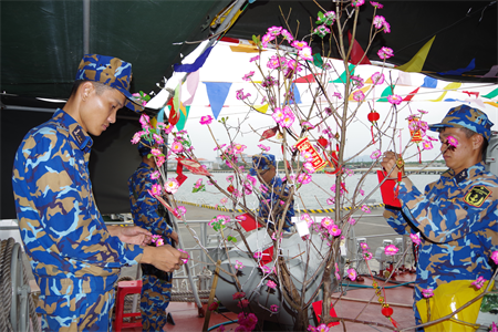 Lữ đoàn 167 đón Tết vui tươi, lành mạnh, sẵn sàng chiến đấu cao