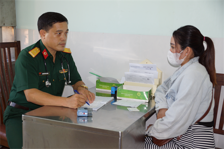 Thầy thuốc quân y tỉnh Bình Thuận rèn luyện y đức