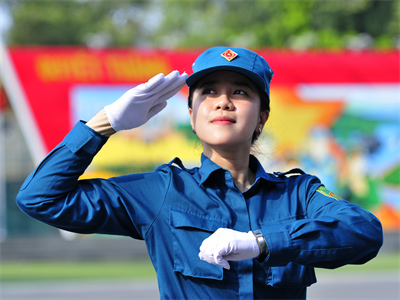 Nữ dân quân miền Đông hướng về Điên Biên Phủ
