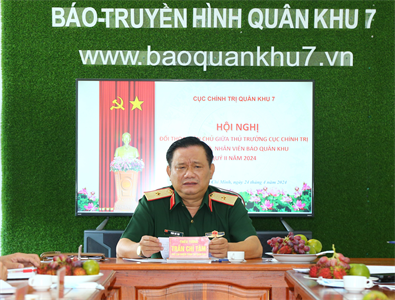 Cục Chính trị Quân khu tổ chức đối thoại dân chủ với Báo Quân khu 7