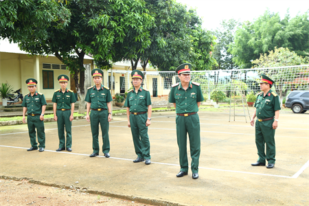 Thiếu tướng Võ Văn Thi kiểm tra nhiệm vụ quân sự, quốc phòng tại Đoàn Kinh tế - Quốc phòng 778