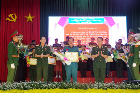LLVT tỉnh Tây Ninh tuyên dương 18 tập thể, 21 cá nhân điển hình tiên tiến trong Phong trào Thi đua Quyết thắng giai đoạn 2019-2024