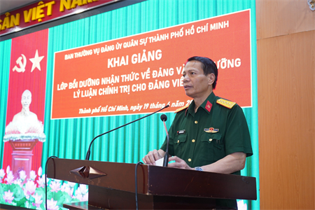 Bộ Tư lệnh TP. Hồ Chí Minh khai giảng lớp bồi dưỡng nhận thức về Đảng và bồi dưỡng lý luận chính trị cho đảng viên mới