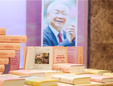 Ra mắt sách Xây dựng và phát triển nền văn hóa Việt Nam tiên tiến, đậm đà bản sắc dân tộc của Tổng Bí thư Nguyễn Phú Trọng