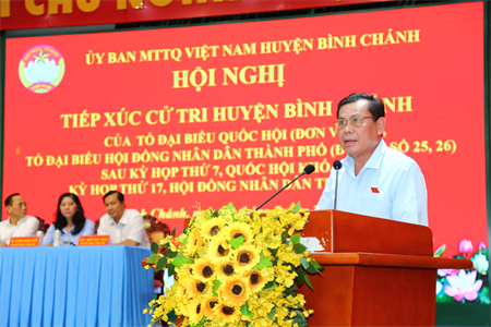 Thiếu tướng Đặng Văn Lẫm, Phó Tư lệnh Quân khu 7 tiếp xúc cử tri huyện Bình Chánh