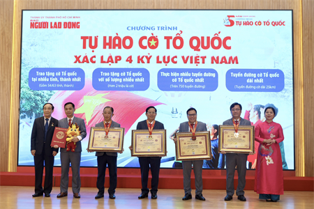 Báo Người Lao Động tổ chức kỷ niệm 5 năm chương trình Tự hào cờ Tổ quốc