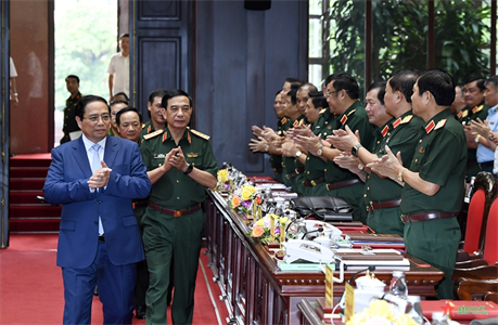 Thủ tướng Phạm Minh Chính: Cán bộ, chiến sĩ toàn quân đã hoàn thành tốt nhiệm vụ 6 tháng đầu năm 2024, đóng góp quan trọng vào kết quả chung của đất nước