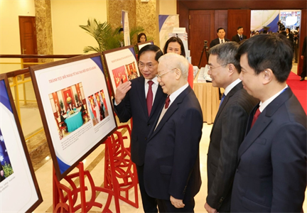 Tổng Bí thư Nguyễn Phú Trọng - nhà lãnh đạo đặc biệt xuất sắc với nhiều dấu ấn nâng tầm đối ngoại Việt Nam