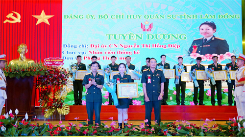 Bản lĩnh “Bông hồng thép” trên thao trường