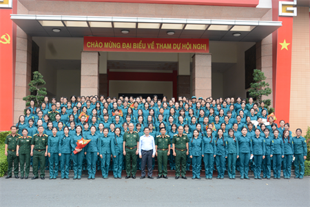 Bộ Tư lệnh Quân khu 7 giao nhiệm vụ Khối nữ dân quân tham gia diễu binh, diễu hành kỷ niệm 80 Ngày thành lập QĐND Việt Nam, 35 năm Ngày hội Quốc phòng toàn dân