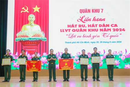 Sôi nổi, sâu lắng “Lời ru bình yên Tổ quốc”