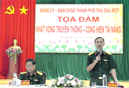 Tọa đàm “Khát vọng truyền thống, cống hiến tài năng”