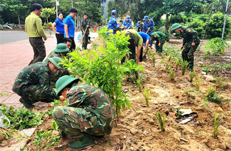 Mô hình  “Vườn thuốc nam phủ xanh điểm rác” hướng đến xây dựng nền kinh tế xanh nơi tiền tiêu Tổ quốc