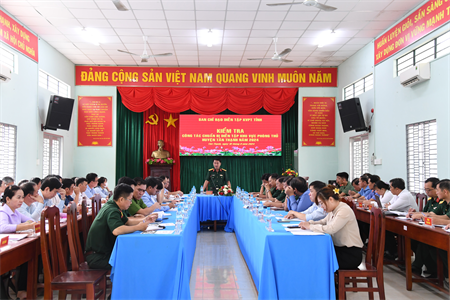 Ban chỉ đạo diễn tập tỉnh Long An kiểm tra công tác chuẩn bị diễn tập khu vực phòng thủ huyện Tân Thạnh