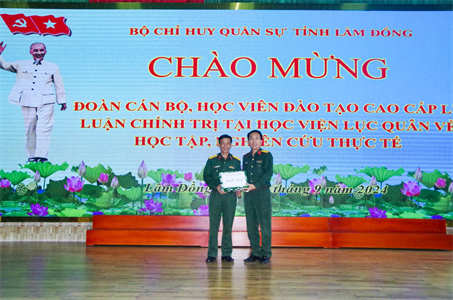 Học viện Lục quân tổ chức đoàn cán bộ, học viên đi thực tế tại Bộ CHQS tỉnh Lâm Đồng