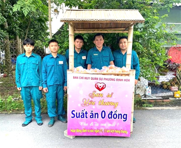 100 “Suất ăn 0 đồng” tặng công nhân, người lao động