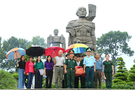 Hội Hỗ trợ gia đình liệt sĩ Việt Nam phía Nam phối hợp di dời hài cốt liệt sĩ trở về quê hương