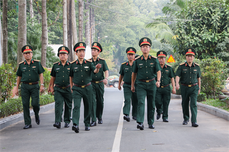 Đại tướng Phan Văn Giang kiểm tra tiến độ xây dựng các công trình tại Quân khu 7