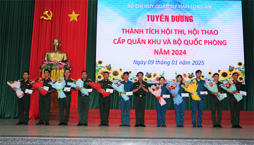 Bộ CHQS tỉnh Long An tuyên dương thành tích trong tham gia hội thi, hội thao năm 2024