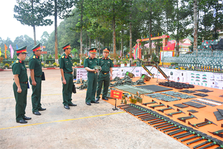 Cơ quan Bộ Quốc phòng kiểm tra công tác chuẩn bị huấn luyện năm 2025 tại Sư đoàn 302