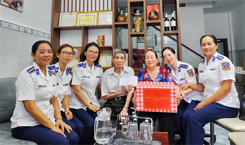 Hội phụ nữ Bộ Tư lệnh Vùng cảnh sát biển 3 tổ chức nhiều hoạt động ý nghĩa, thiết thực tại Côn Đảo