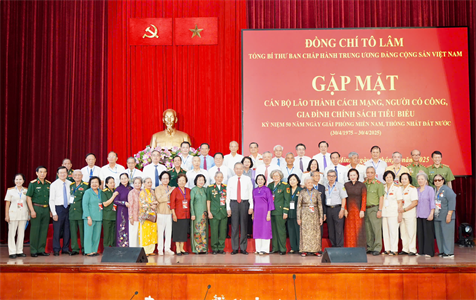 Tổng Bí thư Tô Lâm gặp mặt cán bộ lão thành cách mạng tại TP.HCM