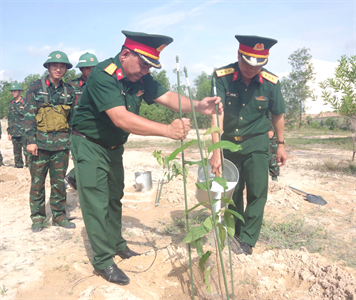 Bộ CHQS tỉnh Bình Dương: Phát động “Tết trồng cây đời đời nhớ ơn Bác Hồ”