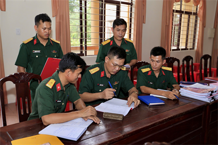 Cục Chính trị Quân khu 7 kiểm tra công tác Đảng, công tác chính trị tại Sư đoàn 5