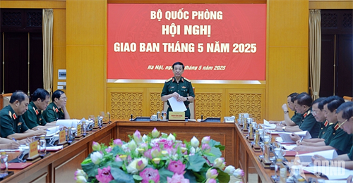 Bộ trưởng Phan Văn Giang chủ trì giao ban Bộ Quốc phòng tháng 5/2025