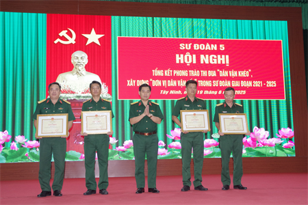 Sư đoàn 5 tổng kết Phong trào thi đua “Dân vận khéo”, xây dựng “Đơn vị dân vận tốt”