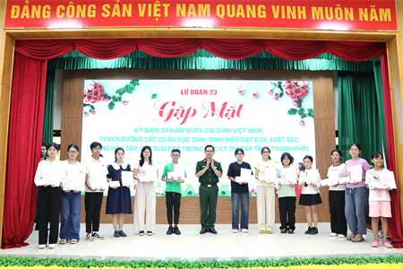 Lữ đoàn 23 lan tỏa yêu thương nhân kỷ niệm Ngày Gia đình Việt Nam 28/6