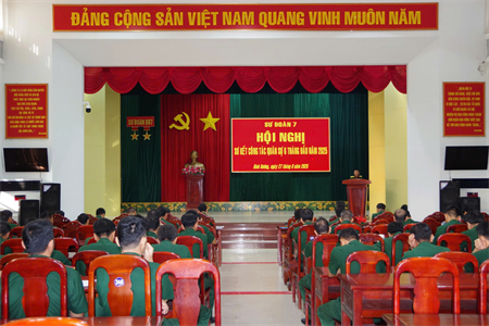 Sư đoàn 7 sơ kết công tác quân sự 6 tháng đầu năm 2025
