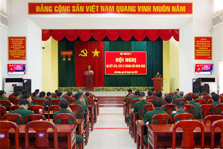 Sư đoàn 7 tổ chức Hội nghị sơ kết công tác Đảng, công tác Chính trị 6 tháng đầu năm 2025