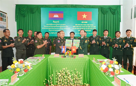 Đồn Biên phòng Sông Trăng hội đàm với Tiểu đoàn Bộ đội bảo vệ biên giới số 229, Campuchia