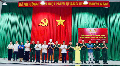 Sư đoàn 302 giao lưu văn nghệ, thực hiện công tác dân vận trên địa bàn