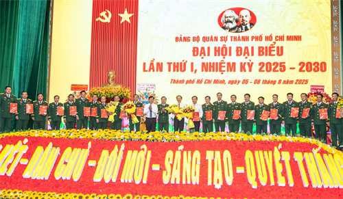 Đảng bộ Quân sự Thành phố Hồ Chí Minh lãnh đạo xây dựng lực lượng vũ trang Thành phố vững mạnh toàn diện “Mẫu mực, tiêu biểu”