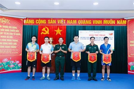 Cụm thi đua II Cục Hậu cần – Kỹ thuật Quân khu khai mạc giải thể thao chào mừng Cách mạng Tháng Tám thành công và Quốc khánh 2-9