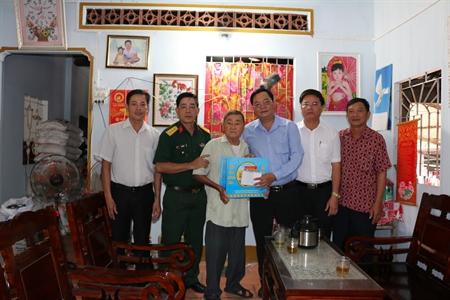 Lực lượng vũ trang TX.Tân Uyên, tỉnh Bình Dương: Lá cờ đầu phong trào thi đua quyết thắng