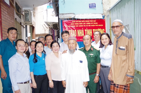 Quận Phú Nhuận (TPHCM): Tặng nhà tình thương cho người Chăm