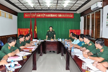 Cục Chính trị Quân khu 7 khảo sát, thống nhất hệ thống văn kiện công tác Đảng, công tác chính trị Ban CHQS quận 4