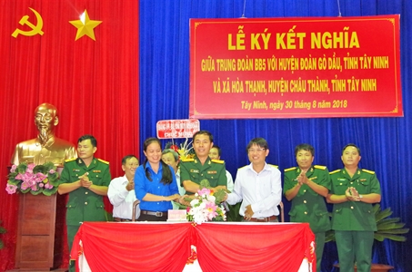 Trung đoàn 5, Sư đoàn 5 ký kết kết nghĩa với các đơn vị tỉnh Tây Ninh