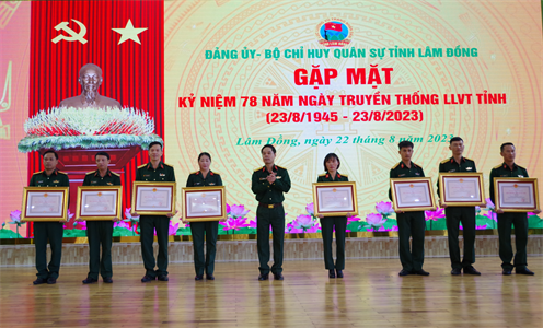 Bộ CHQS tỉnh Lâm Đồng gặp mặt kỷ niệm 78 năm ngày truyền thống