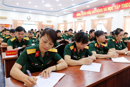 Đảng bộ Cục Kỹ thuật Quân khu 7 học tập Nghị quyết Trung ương 8 khóa XII