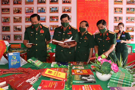 Rộn ràng không khí trước thềm Đại hội Đảng bộ Quân khu