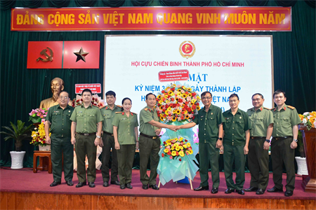 Hội Cựu chiến binh Thành phố Hồ Chí Minh họp mặt kỷ niệm 35 năm ngày thành lập Hội Cựu chiến binh Việt Nam