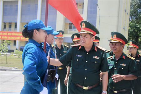 Đoàn công tác Tổng cục Hậu cần - Kỹ thuật kiểm tra, động viên lực lượng tham gia nhiệm vụ A50