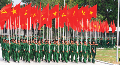 Cờ Việt Nam – biểu tượng quốc gia đầy kiêu hãnh và vẻ đẹp sắc sảo. Năm 2024 này, cờ Việt Nam được nâng niu và tôn vinh hơn bao giờ hết, đi cùng với truyền thống vẻ vang và những thành tựu mới của đất nước. Hãy cùng ngắm nhìn hình ảnh đẹp mắt của lá cờ đỏ sao vàng bao phủ nên suốt cả cảnh quan Việt Nam.